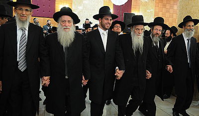 צפו בגלריה: חתונת הרב חיים אסחייק