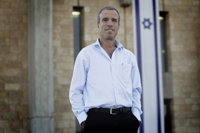 שטרן: הכפייה מרחיקה אנשים מהרבנות