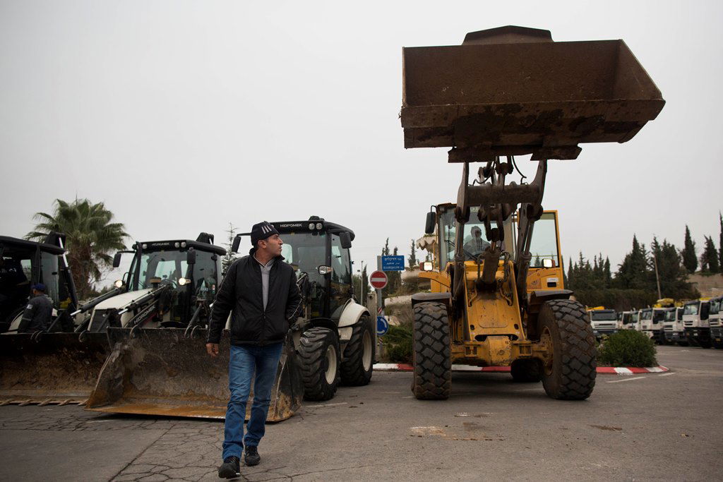 צפו: עיריית ירושלים נערכת לשלג