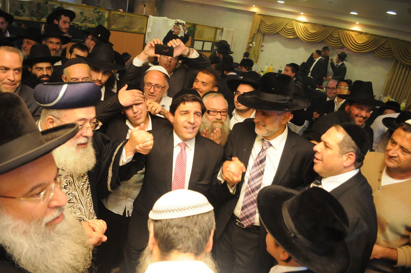 גלריה: בר מצווה לבנו של המקובל הרב בניהו שמואלי