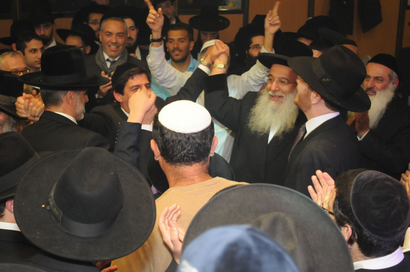 גלריה: בר מצווה לבנו של המקובל הרב בניהו שמואלי