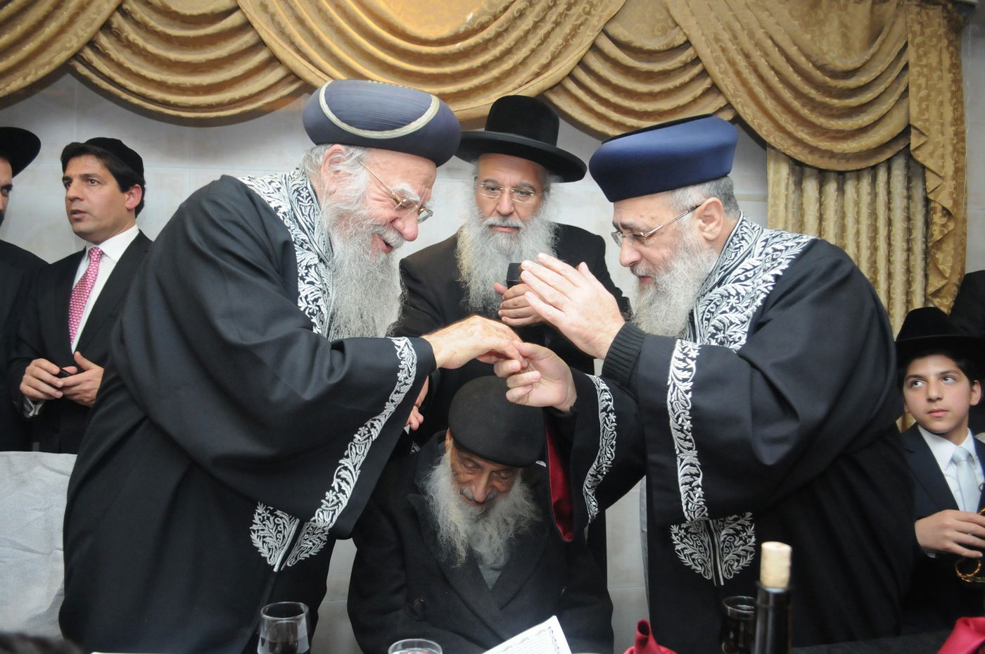 גלריה: בר מצווה לבנו של המקובל הרב בניהו שמואלי