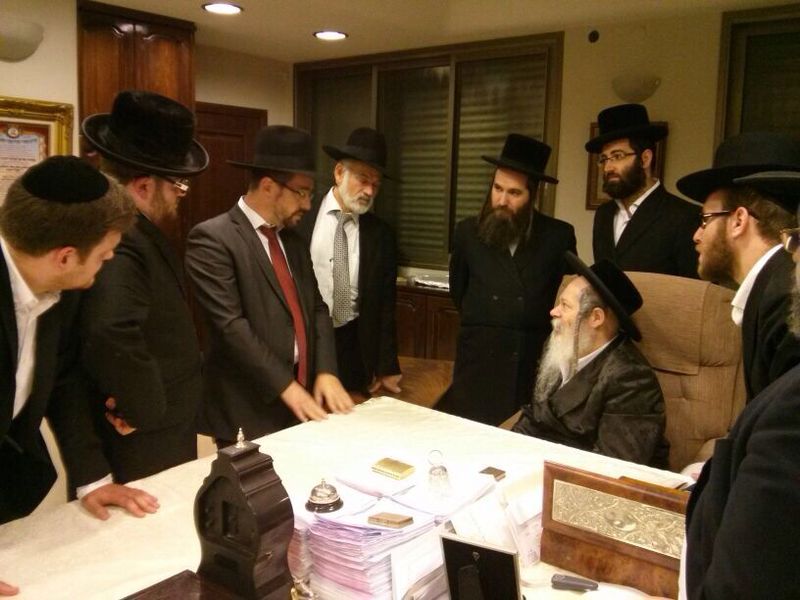 האדמו"ר מפרמישלאן להנהלת 'איחוד הצלה': "אל תתייחסו אל המלעיגים"