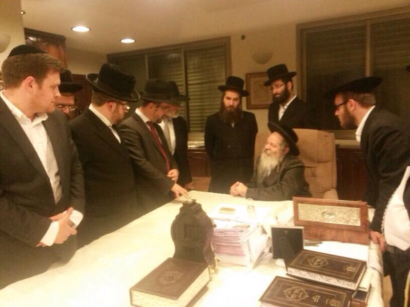 האדמו"ר מפרמישלאן להנהלת 'איחוד הצלה': "אל תתייחסו אל המלעיגים"