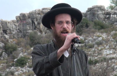 עסקן 'העדה החרדית': "זו שעת שמד, מוכנים לכלא ולמכות"