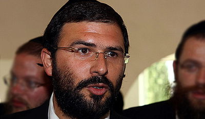 תובע, יואב ללום