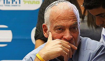 השר אורי אריאל