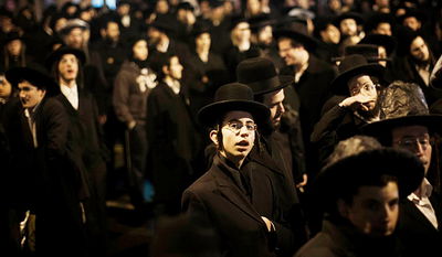 המפגינים לשוטרים: "רוצים כלא - תעצרו אותנו" • תיעוד