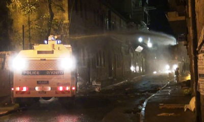 פרשים, אלות ומכת"ז נגד המפגינים הנחושים • צפו