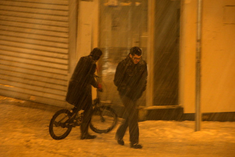 שלג כבד בבירה: הכניסות והיציאות מהעיר - חסומות