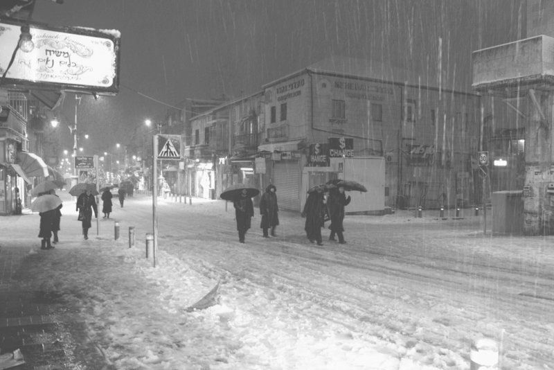 שלג כבד בבירה: הכניסות והיציאות מהעיר - חסומות