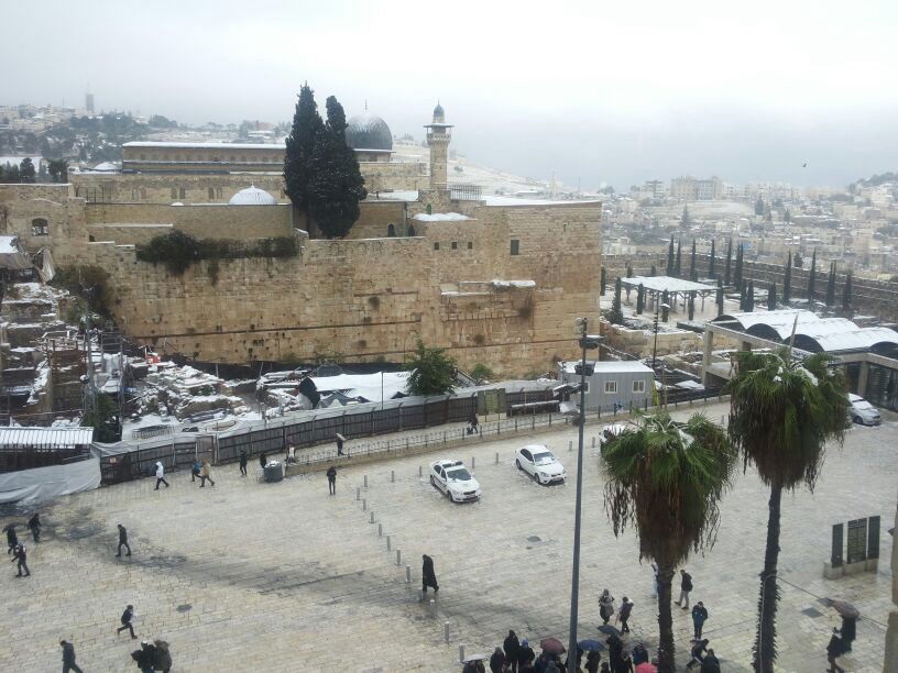 ירושלים כוסתה ב-10 ס"מ שלג, הכניסות לעיר נפתחו