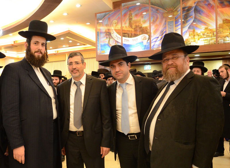 רה"ע מאיר רובינשטיין חיתן, אלפים הגיעו לאחל מזל טוב