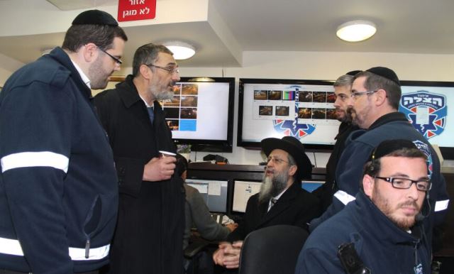 הרב דוד יוסף וסגני ראש עיריית ירושלים סקרו את פעילות 'איחוד הצלה'