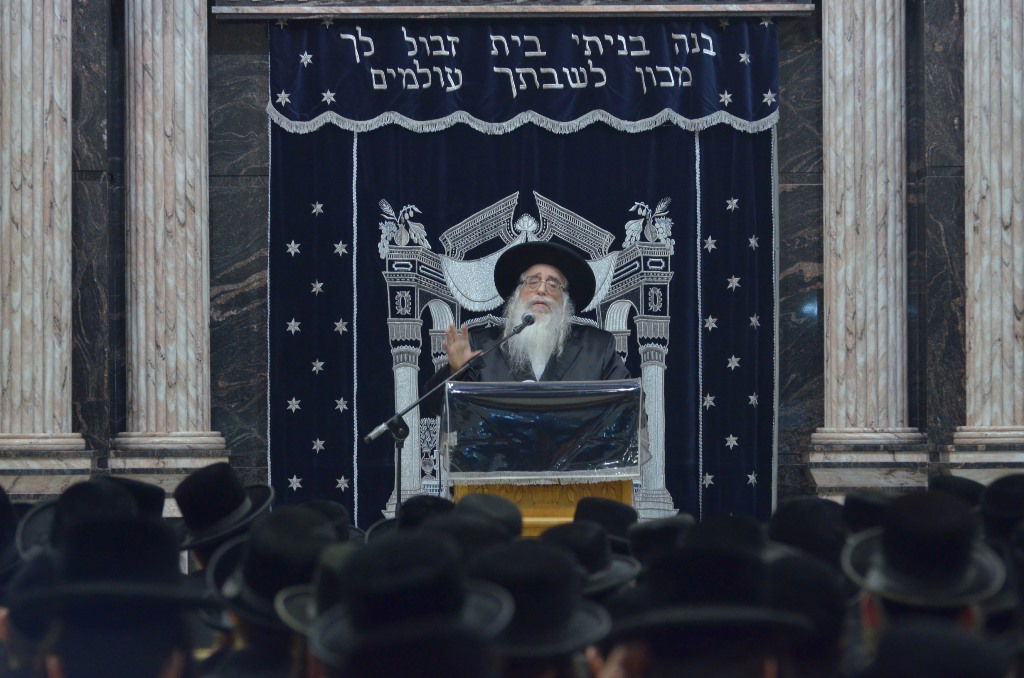 לקראת ימי השובבי"ם: האדמו"ר מצאנז במשא חיזוק