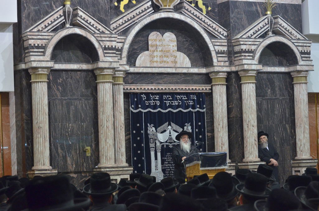 לקראת ימי השובבי"ם: האדמו"ר מצאנז במשא חיזוק