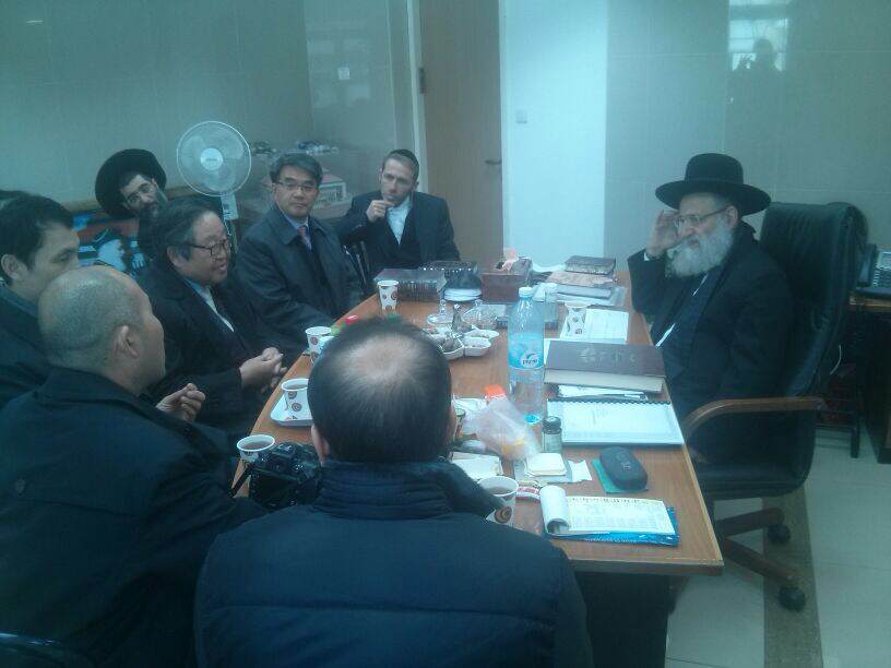 הגר"ר אלבז ונשיא האוניברסיטה הבינלאומית, הבוקר