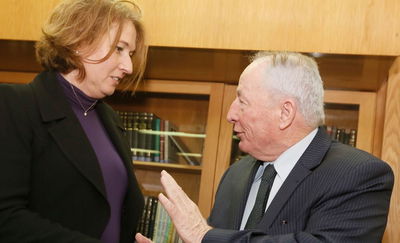 נותנת גיבוי, שרת המשפטים והיועץ המשפטי