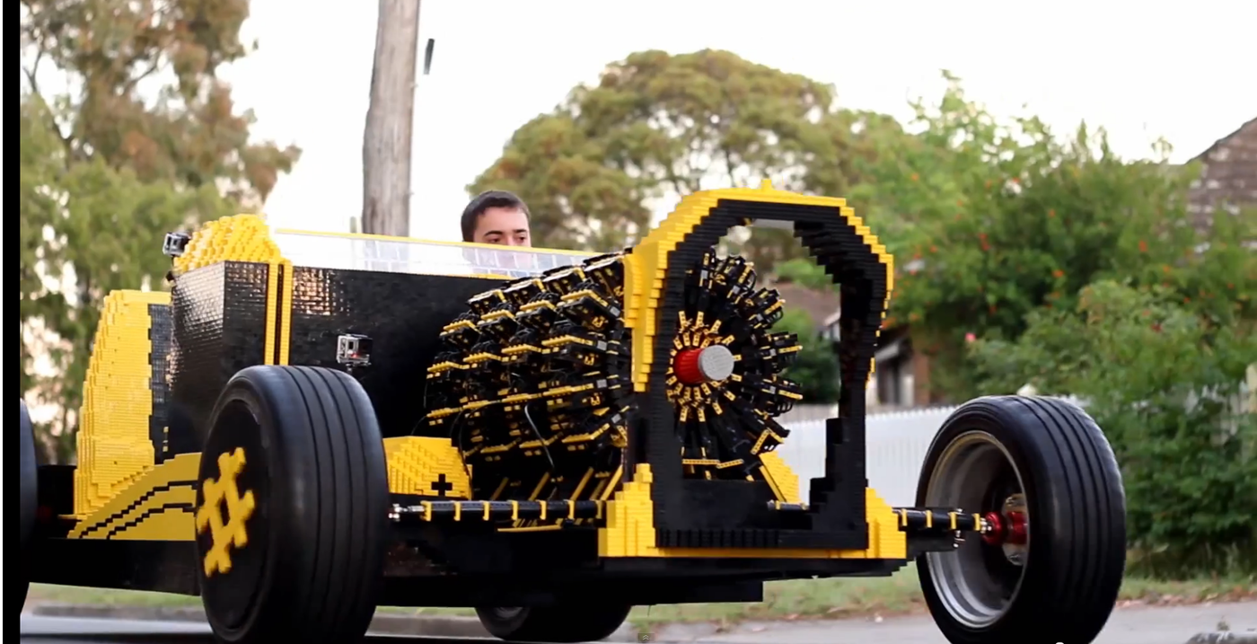 מכונית זה כן משחק ילדים: מכונית בגודל מלא מ... לגו • צפו