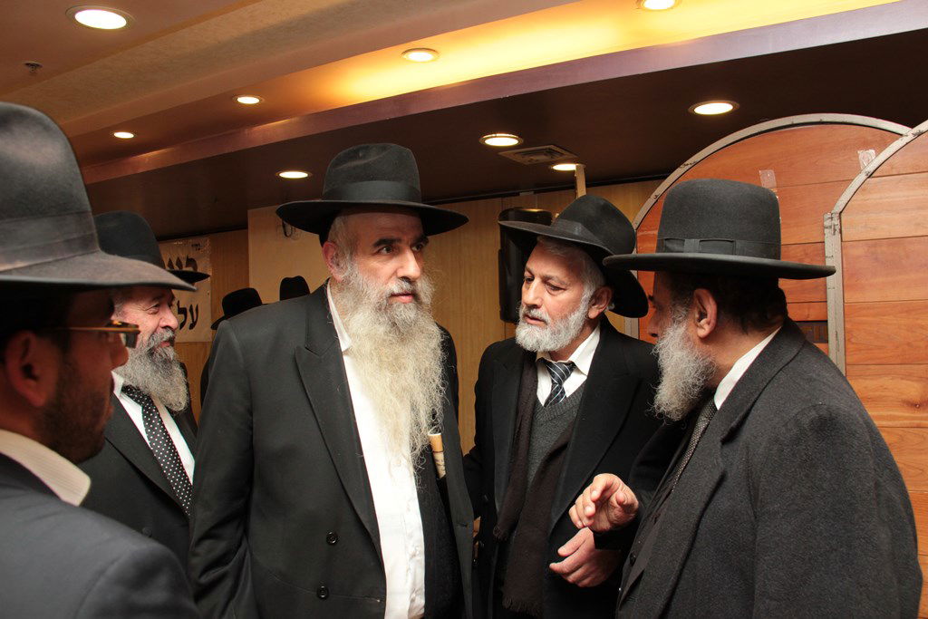 הרב שלום כהן: "אנחנו בני שפחות? אנחנו  לא אחים?"