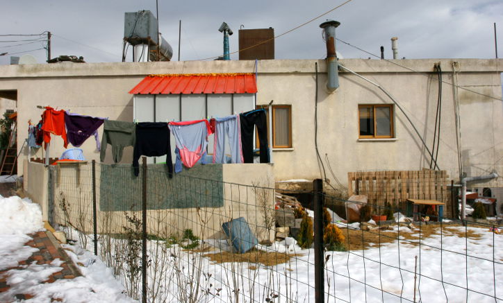 אחד הבתים במג'דל שמס בשלג