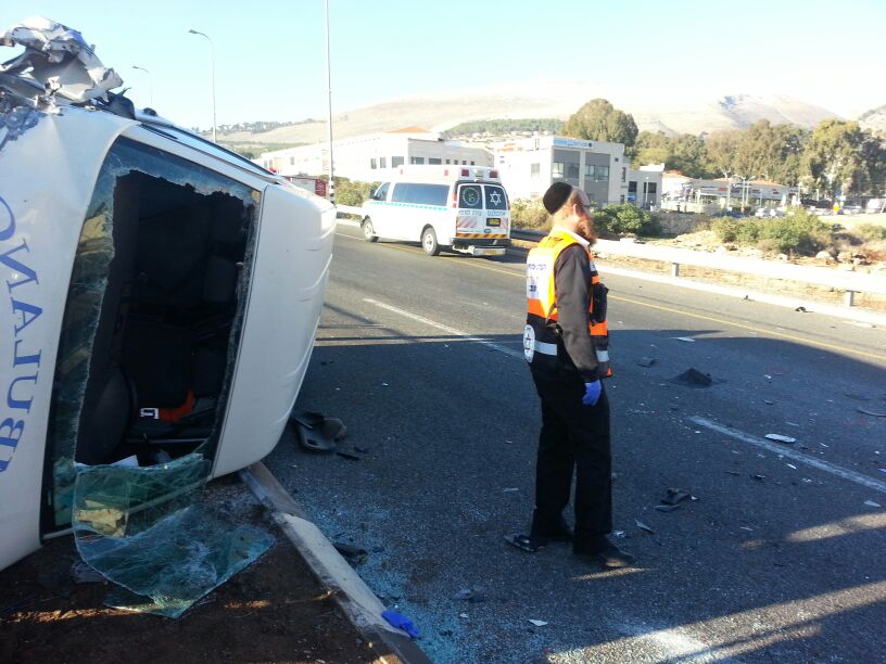כביש 90: אמבולנס פרטי התהפך