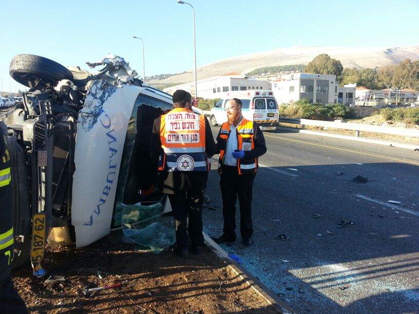 כביש 90: אמבולנס פרטי התהפך