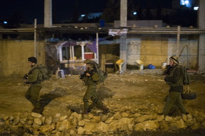 החיפושים אחר המחבל שדקר שוטר, אמש