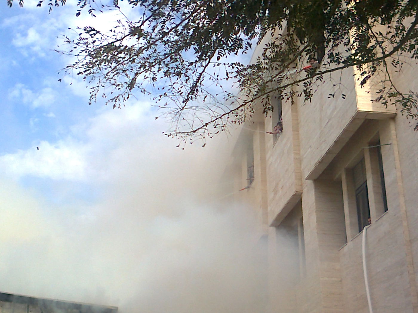 האדמו"ר מצאנז: "כשיש שריפה נשרפות קליפות רבות"