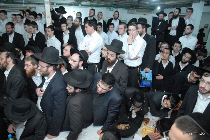 צפו: התלמידים הפתיעו את ראש-ישיבת חדרה