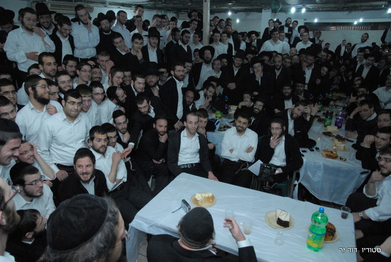 צפו: התלמידים הפתיעו את ראש-ישיבת חדרה