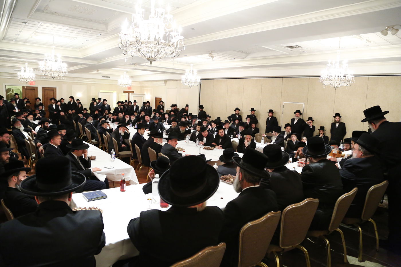 מסע המועצת: צפו בקבלת הפנים לאדמו"ר מסאדיגורה בארה"ב