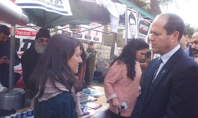 ברקת עם המשפחות השכולות, הבוקר