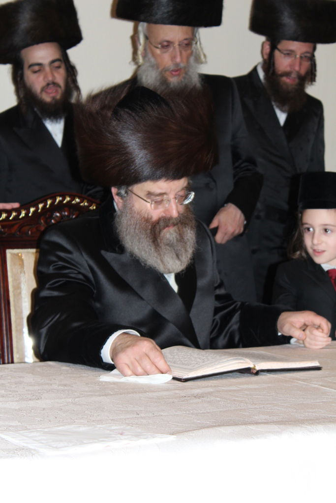 האדמו"ר מסאדיגורא בשבת בקונטיקט בארה"ב