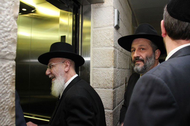 מועצת החכמים של ש"ס נגד הממשלה: מנהיגה מדיניות חסרת חמלה