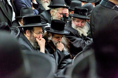 גלריה: בורו פארק ליוותה את הגאון רבי אברהם חיים שפיצר למנוחות