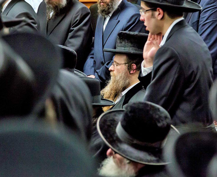 גלריה: בורו פארק ליוותה את הגאון רבי אברהם חיים שפיצר למנוחות