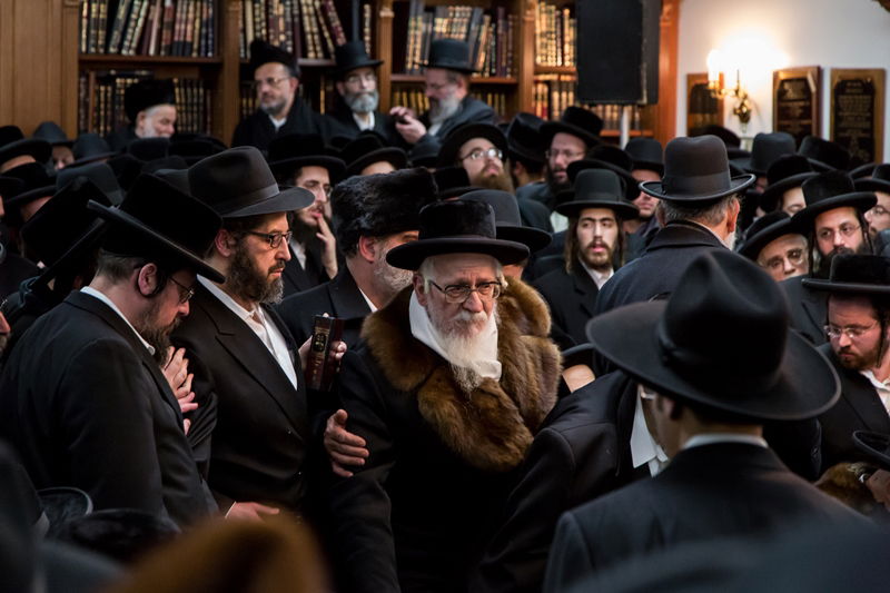 גלריה: בורו פארק ליוותה את הגאון רבי אברהם חיים שפיצר למנוחות