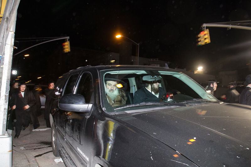 גלריה: בורו פארק ליוותה את הגאון רבי אברהם חיים שפיצר למנוחות