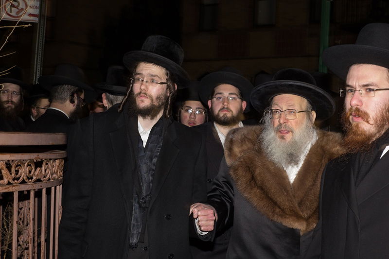 גלריה: בורו פארק ליוותה את הגאון רבי אברהם חיים שפיצר למנוחות