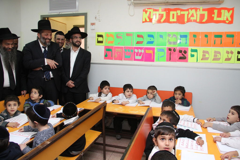 דרעי: נגמר חופש הפעולה הטכני ברשת החינוך של ש"ס