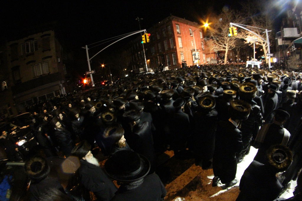 המונים ליוו את הנגיד מנחם שטארק ז"ל שנחטף ונרצח