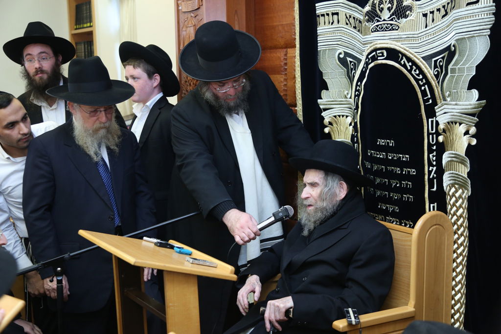 הרב שטיינמן ביקר בישיבה הגדולה ביסודות • צפו בגלריה