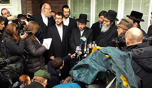 מסיבת העיתונאים שערכה המשפחה