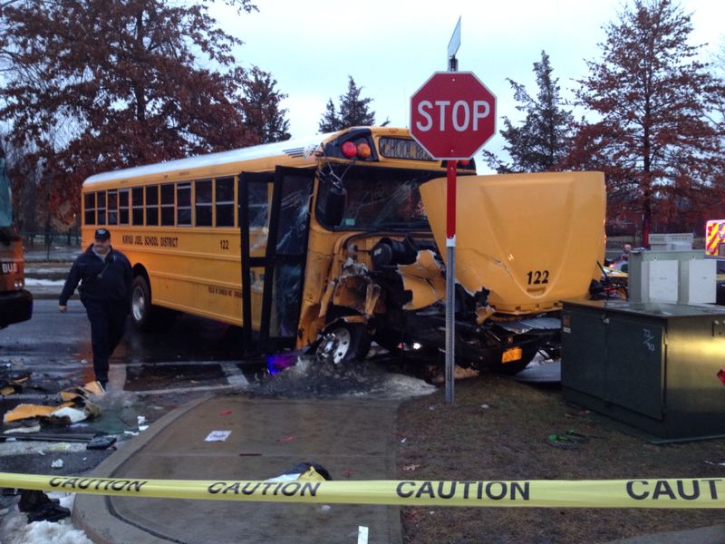 מונורו: 10 ילדים מתלמוד תורה סאטמר נפגעו בתאונה