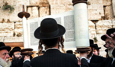 ארה"ב: מחלל ספר תורה נשלח לכלא