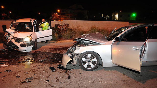 תאונה בדרום: נהג פגע באם ושני ילדיה ונמלט