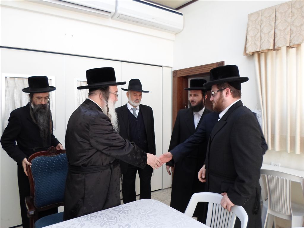 ראשי איחוד הצלה אצל האדמו"ר מדארג