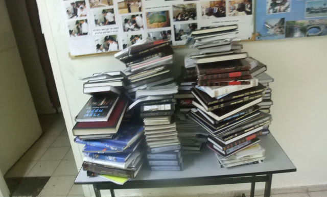 הצתות, קללות וכתובות נאצה בת"ת חרדי בי-ם