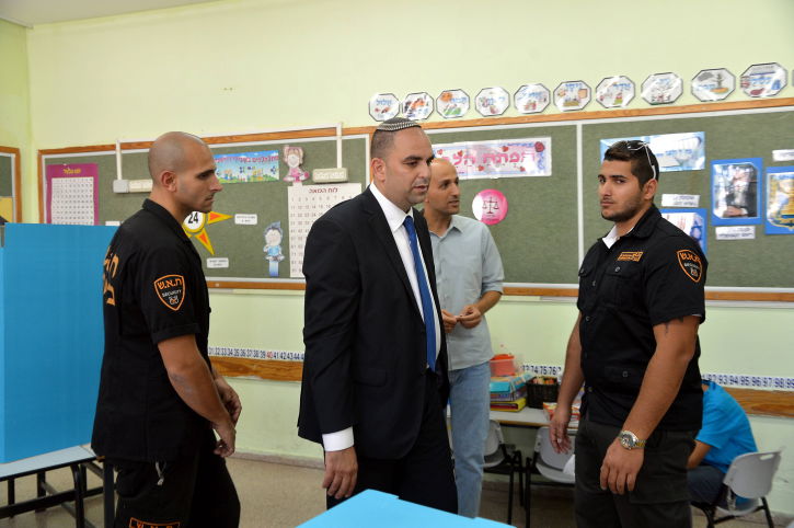 ראש עיריית לוד יאיר רביבו